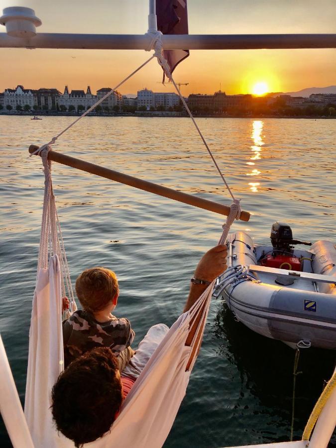 Homeboat-Bateau Hotel เจนีวา ภายนอก รูปภาพ