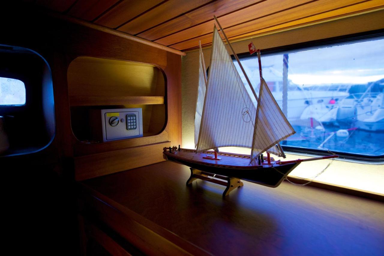 Homeboat-Bateau Hotel เจนีวา ภายนอก รูปภาพ
